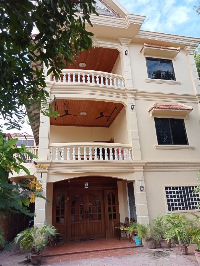 Makers Guesthouse Siem Reap Exteriör bild