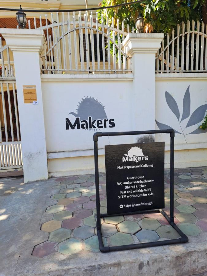 Makers Guesthouse Siem Reap Exteriör bild